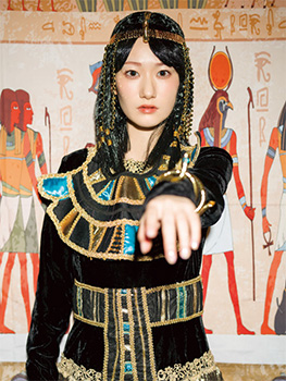 MAGAZINE1