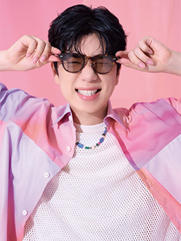 MAGAZINE1