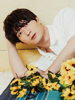 MAGAZINE1
