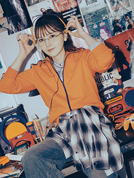 MAGAZINE1