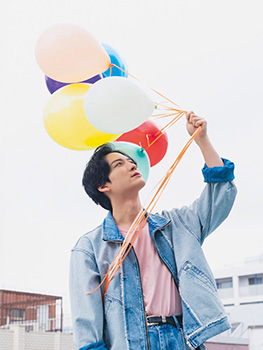 MAGAZINE1