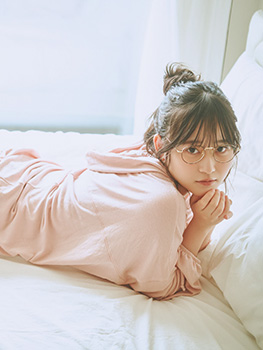 MAGAZINE1
