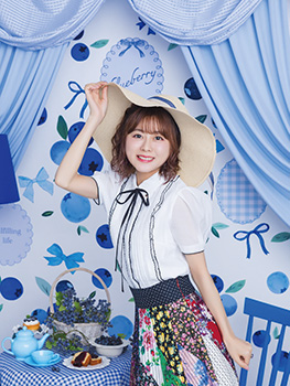 MAGAZINE1
